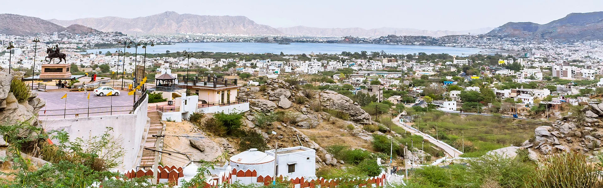 Book Delhi To Akola    Cab 